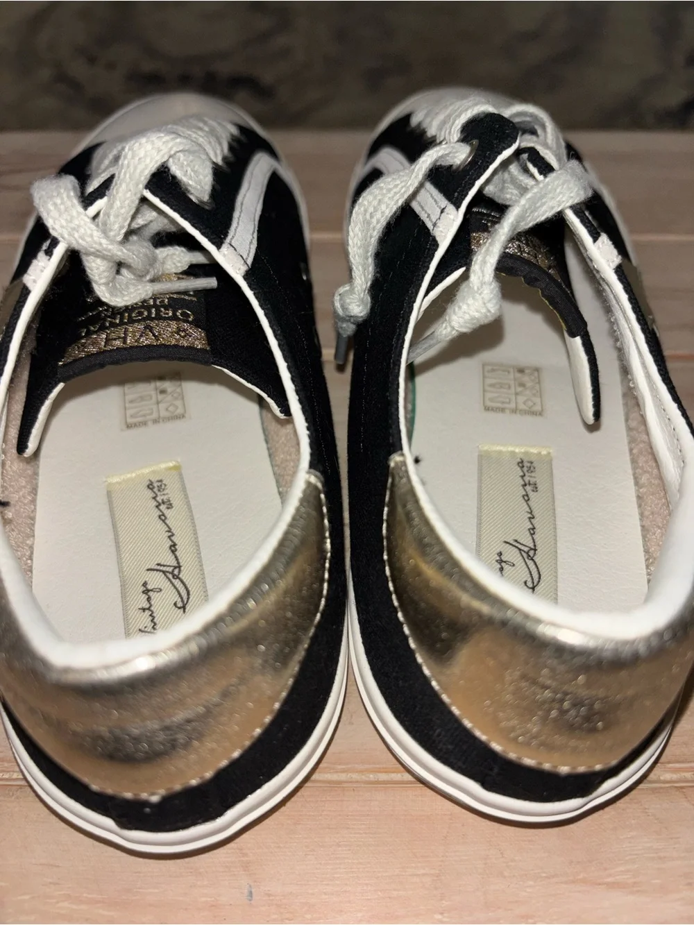 Vintage Havana Alive sneakers Size 11